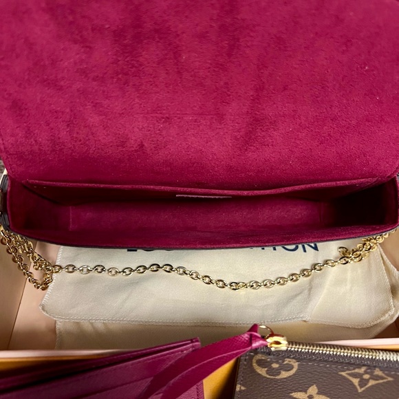 Louis Vuitton Pochette - Picture 2 of 6